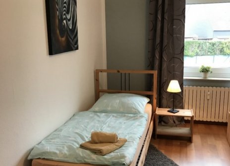 Essen Kray vollmoebliertes Doppelzimmer b8a8a2