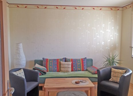 Wohnzimmer in Neuss Furth mit Schlafsofa